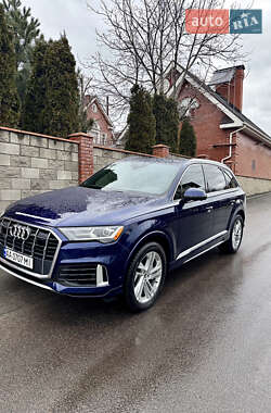 Позашляховик / Кросовер Audi Q7 2020 в Києві