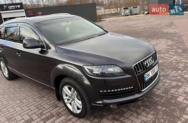 Внедорожник / Кроссовер Audi Q7 2007 в 