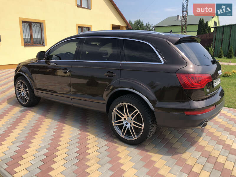 Внедорожник / Кроссовер Audi Q7 2012 в Дрогобыче
