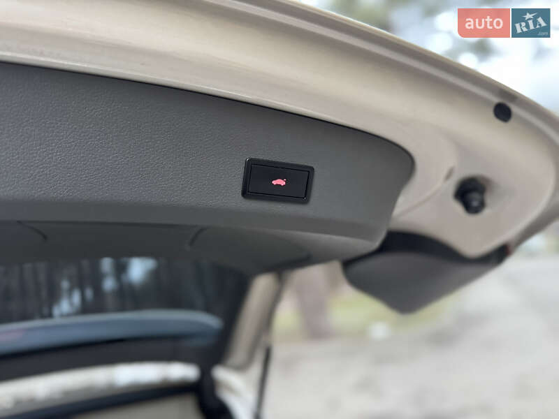 Позашляховик / Кросовер Audi Q7 2010 в Чернігові