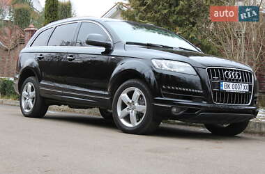 Позашляховик / Кросовер Audi Q7 2014 в Рівному