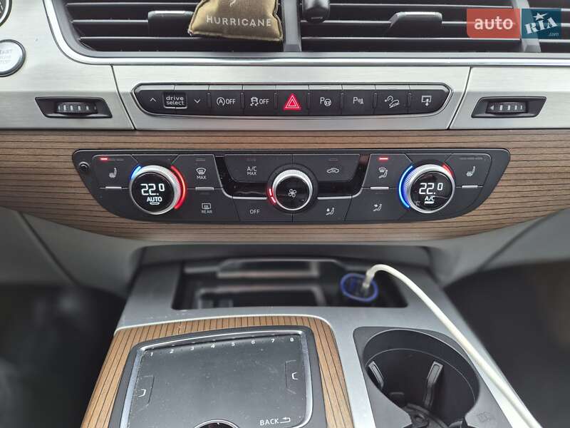 Внедорожник / Кроссовер Audi Q7 2015 в Одессе фото 26 Внедорожник / Кроссовер Audi Q7 2015 в Одессе