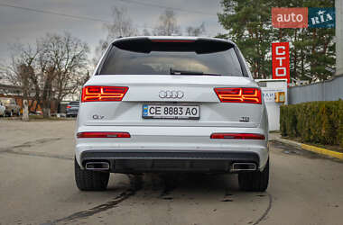 Позашляховик / Кросовер Audi Q7 2015 в Чернівцях