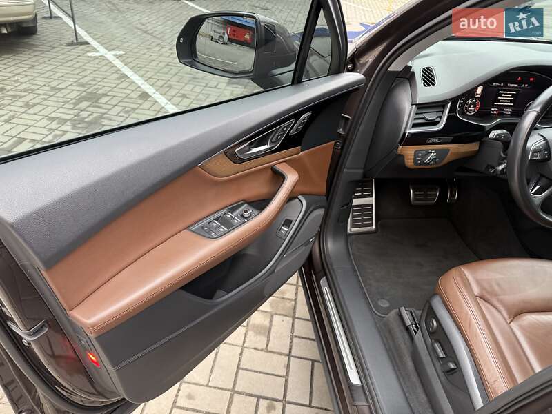 Позашляховик / Кросовер Audi Q7 2017 в Одесі