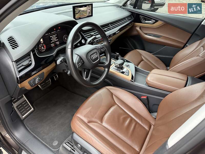 Позашляховик / Кросовер Audi Q7 2017 в Одесі