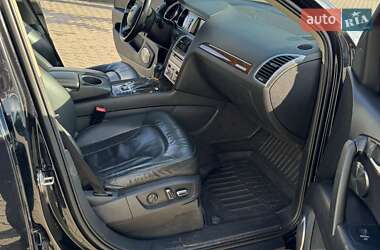 Внедорожник / Кроссовер Audi Q7 2011 в 