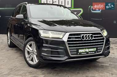 Позашляховик / Кросовер Audi Q7 2016 в Києві