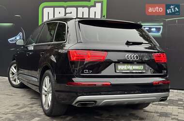 Позашляховик / Кросовер Audi Q7 2016 в Києві