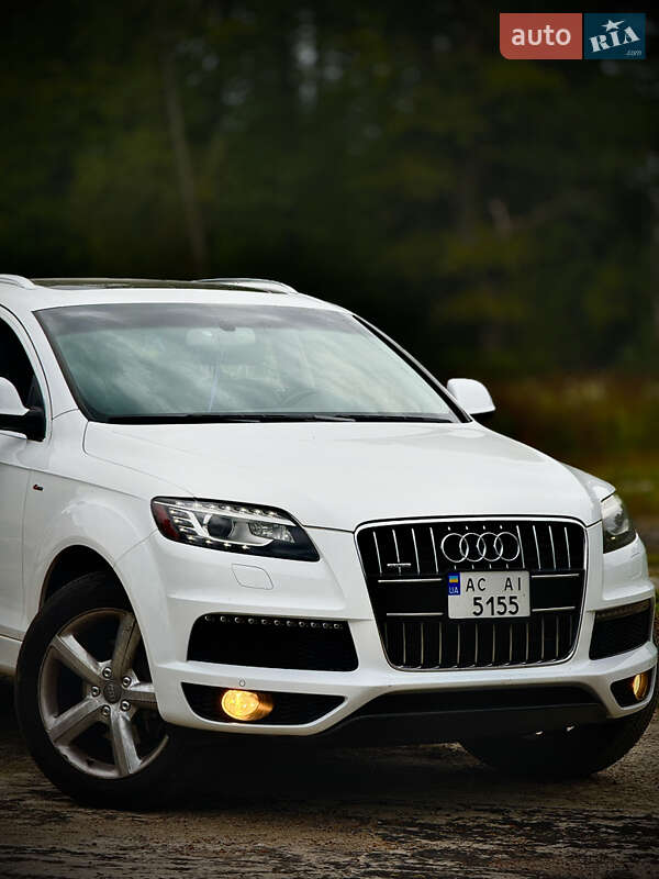 Внедорожник / Кроссовер Audi Q7 2010 в 