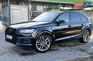 Позашляховик / Кросовер Audi Q7 2017 в Івано-Франківську