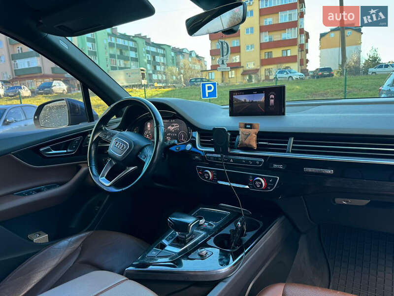 Позашляховик / Кросовер Audi Q7 2016 в Львові