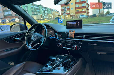 Внедорожник / Кроссовер Audi Q7 2016 в 