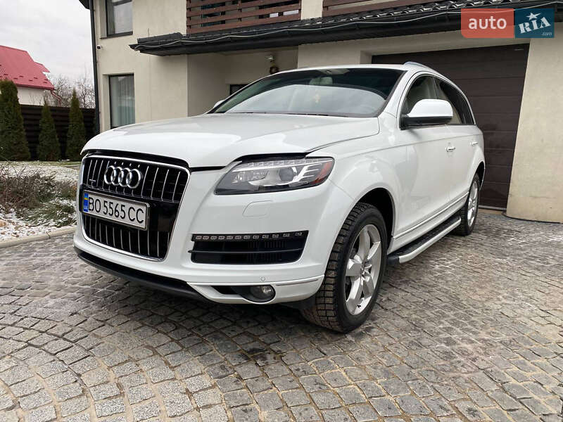 Внедорожник / Кроссовер Audi Q7 2013 в 
