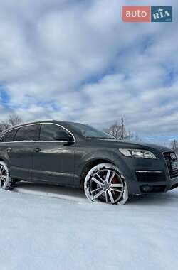 Позашляховик / Кросовер Audi Q7 2007 в Долині