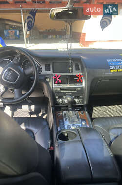Внедорожник / Кроссовер Audi Q7 2009 в 