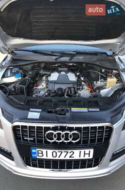 Внедорожник / Кроссовер Audi Q7 2015 в 