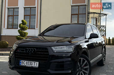 Внедорожник / Кроссовер Audi Q7 2016 в 