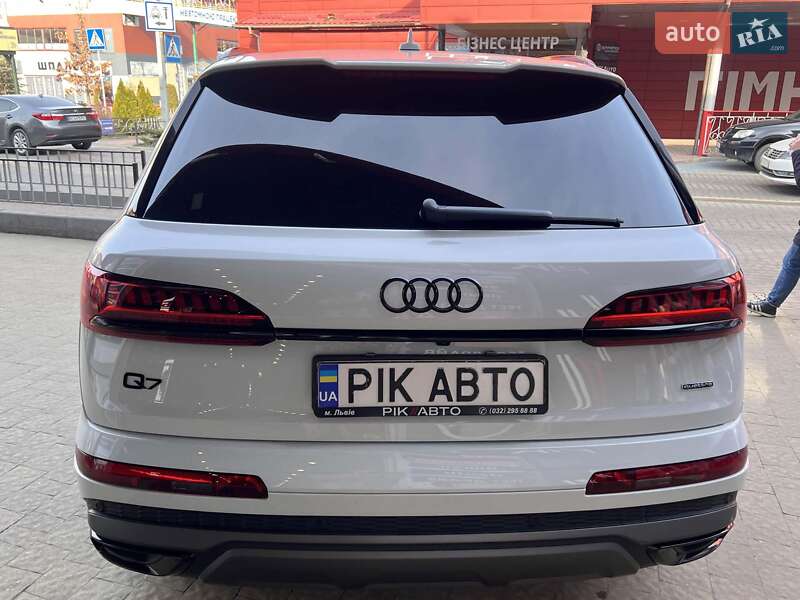 Позашляховик / Кросовер Audi Q7 2020 в Львові