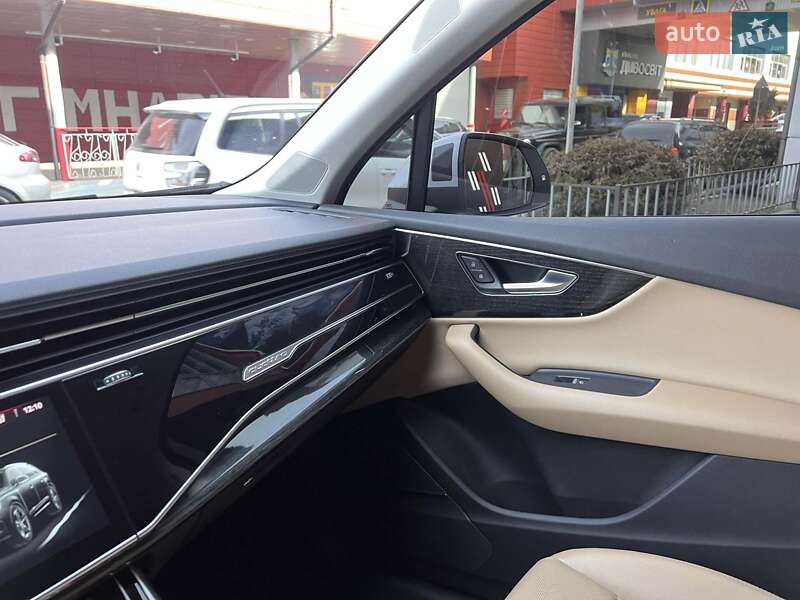Позашляховик / Кросовер Audi Q7 2020 в Львові