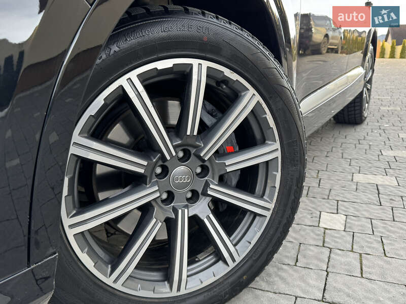 Внедорожник / Кроссовер Audi Q7 2016 в Львове