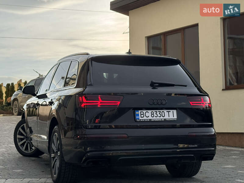 Внедорожник / Кроссовер Audi Q7 2016 в Львове