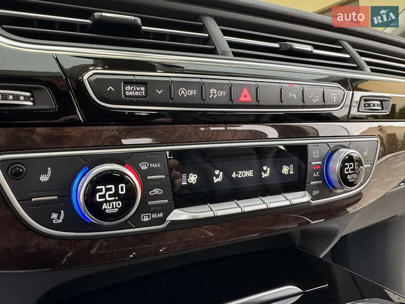 Внедорожник / Кроссовер Audi Q7 2016 в Львове