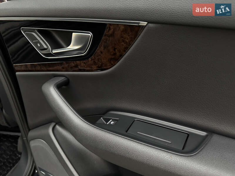 Внедорожник / Кроссовер Audi Q7 2016 в Львове