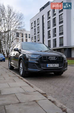 Audi Q7 2021