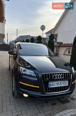 Позашляховик / Кросовер Audi Q7 2013 в Хусті