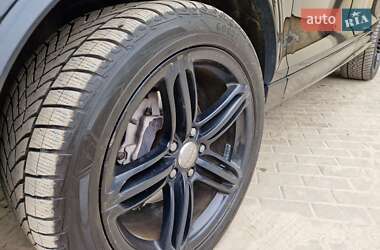 Позашляховик / Кросовер Audi Q7 2013 в 
