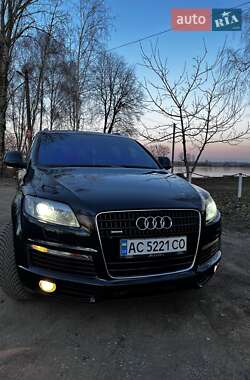 Внедорожник / Кроссовер Audi Q7 2008 в 
