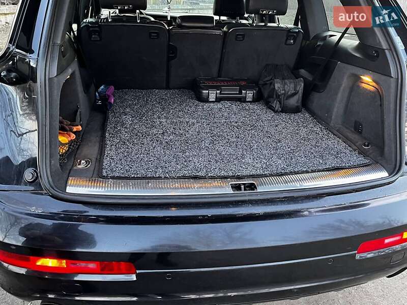 Внедорожник / Кроссовер Audi Q7 2008 в Луцке