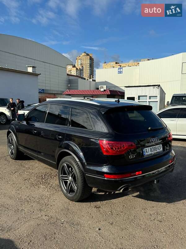 Внедорожник / Кроссовер Audi Q7 2014 в Киеве