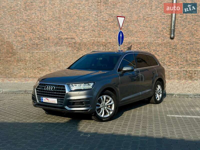 Позашляховик / Кросовер Audi Q7 2015 в Одесі