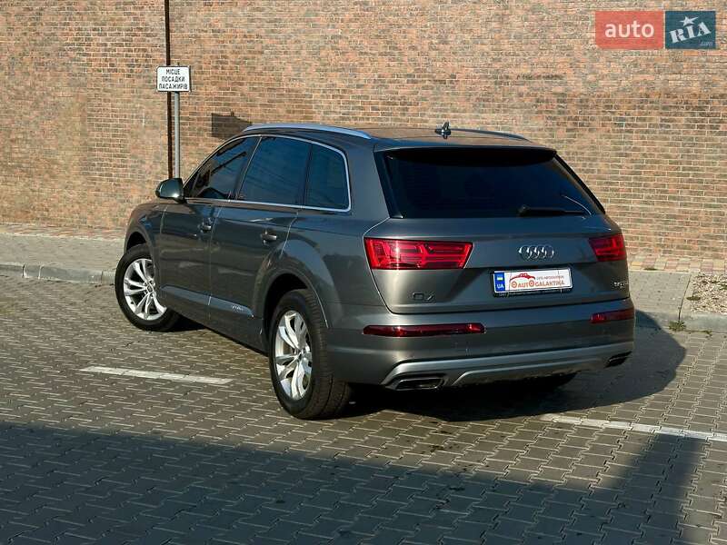 Позашляховик / Кросовер Audi Q7 2015 в Одесі