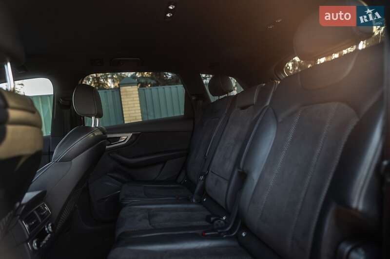 Позашляховик / Кросовер Audi Q7 2018 в Полтаві