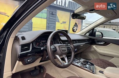 Позашляховик / Кросовер Audi Q7 2018 в Стрию