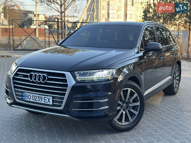 Внедорожник / Кроссовер Audi Q7 2016 в Ровно