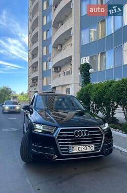 Audi Q7 2015