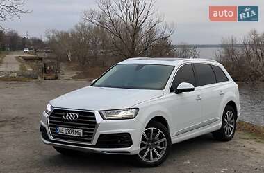 Позашляховик / Кросовер Audi Q7 2017 в Дніпрі