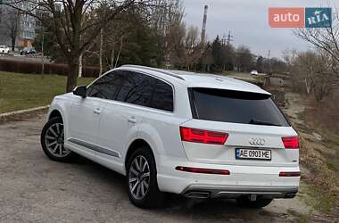 Позашляховик / Кросовер Audi Q7 2017 в Дніпрі