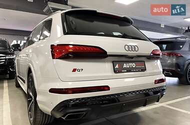 Внедорожник / Кроссовер Audi Q7 2024 в 