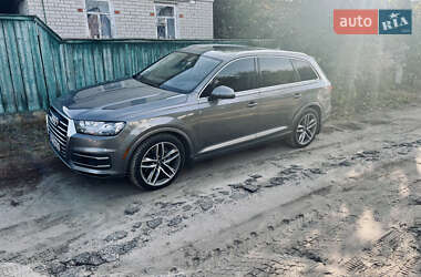 Внедорожник / Кроссовер Audi Q7 2015 в Сумах
