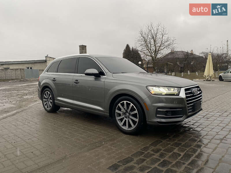 Внедорожник / Кроссовер Audi Q7 2016 в Буске