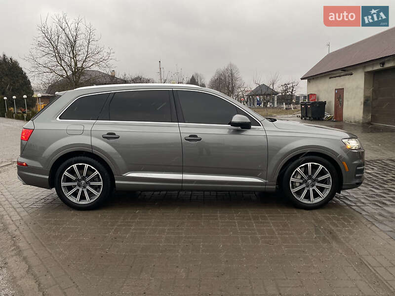 Внедорожник / Кроссовер Audi Q7 2016 в Буске