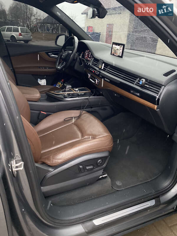 Внедорожник / Кроссовер Audi Q7 2016 в Буске