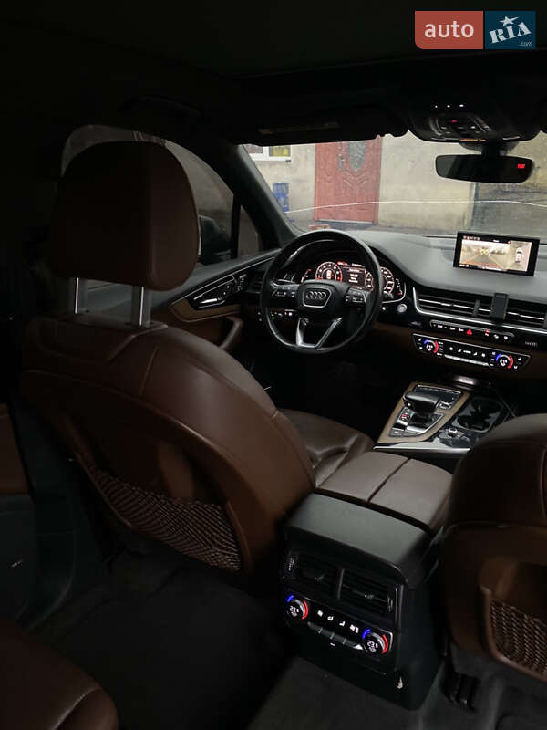 Внедорожник / Кроссовер Audi Q7 2016 в Буске