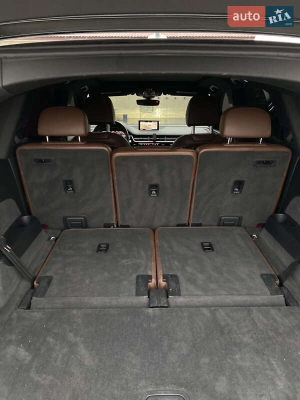 Внедорожник / Кроссовер Audi Q7 2016 в Буске