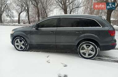 Внедорожник / Кроссовер Audi Q7 2007 в Млинове