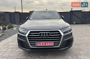 Внедорожник / Кроссовер Audi Q7 2016 в Нововолынске